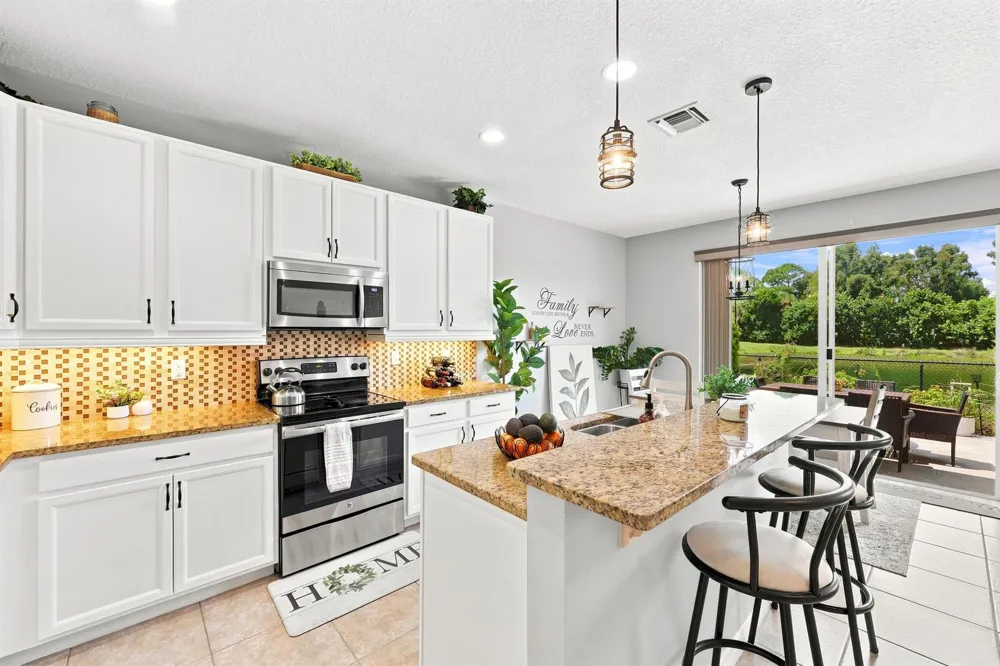 4585 Tara Cove Way West Palm Beach, FL 33417