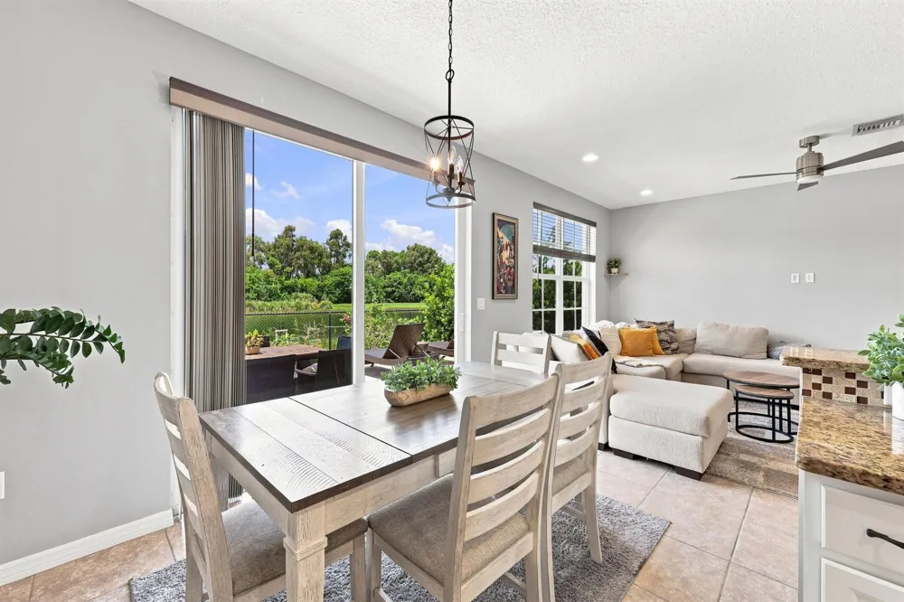 4585 Tara Cove Way West Palm Beach, FL 33417