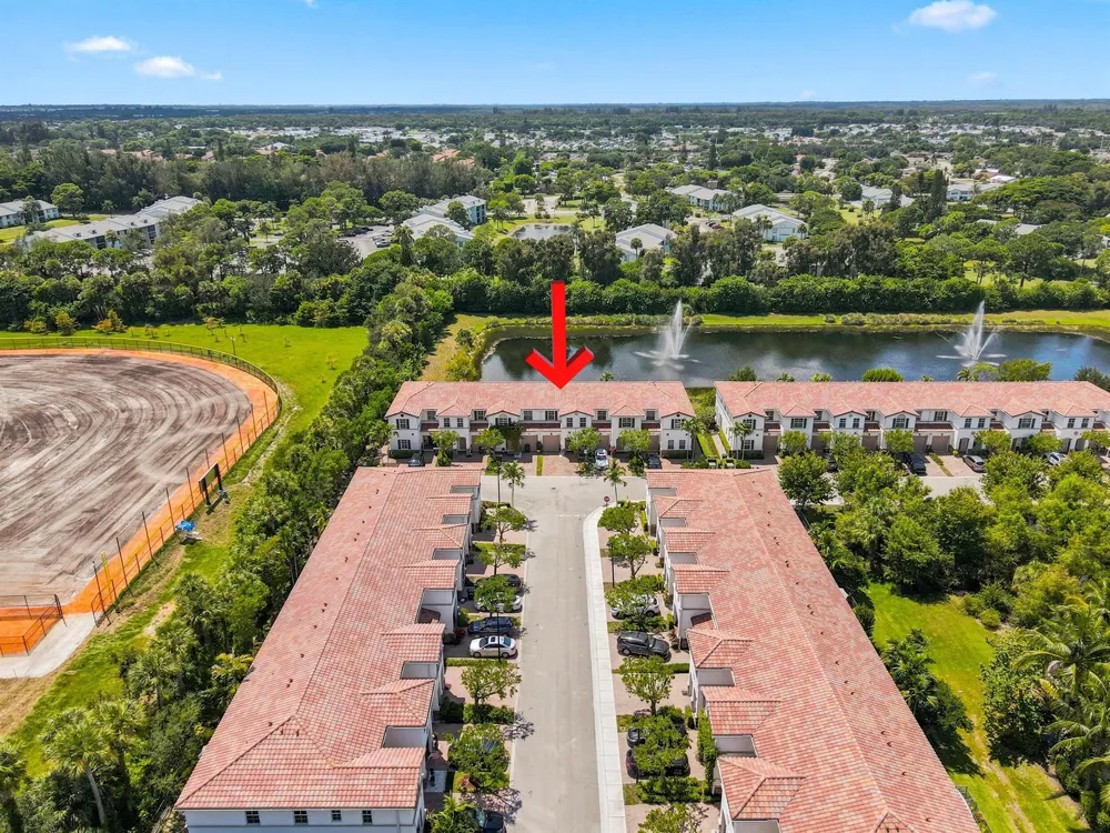 4585 Tara Cove Way West Palm Beach, FL 33417