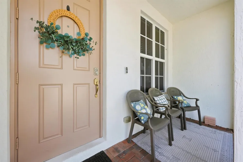 4585 Tara Cove Way West Palm Beach, FL 33417