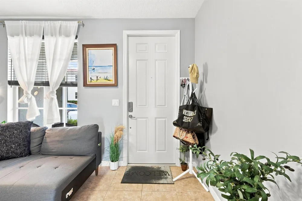 4585 Tara Cove Way West Palm Beach, FL 33417
