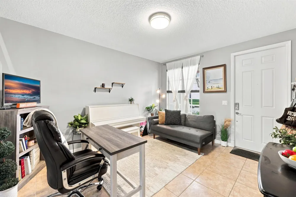4585 Tara Cove Way West Palm Beach, FL 33417