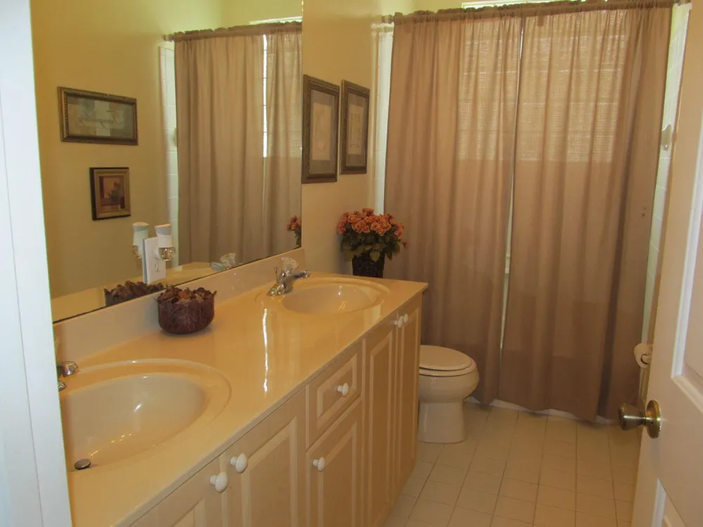 10682 OLD HAMMOCK WAY Wellington, FL 33414