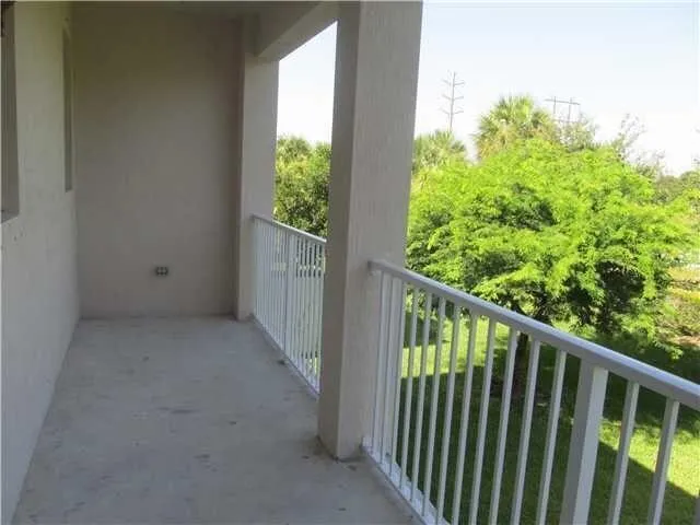 10682 OLD HAMMOCK WAY Wellington, FL 33414