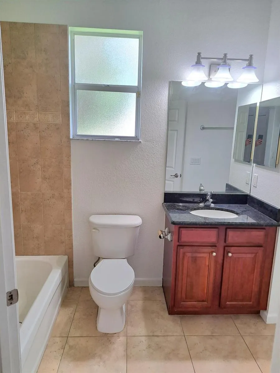 2262 SE Glover Street Port St. Lucie, FL 34984