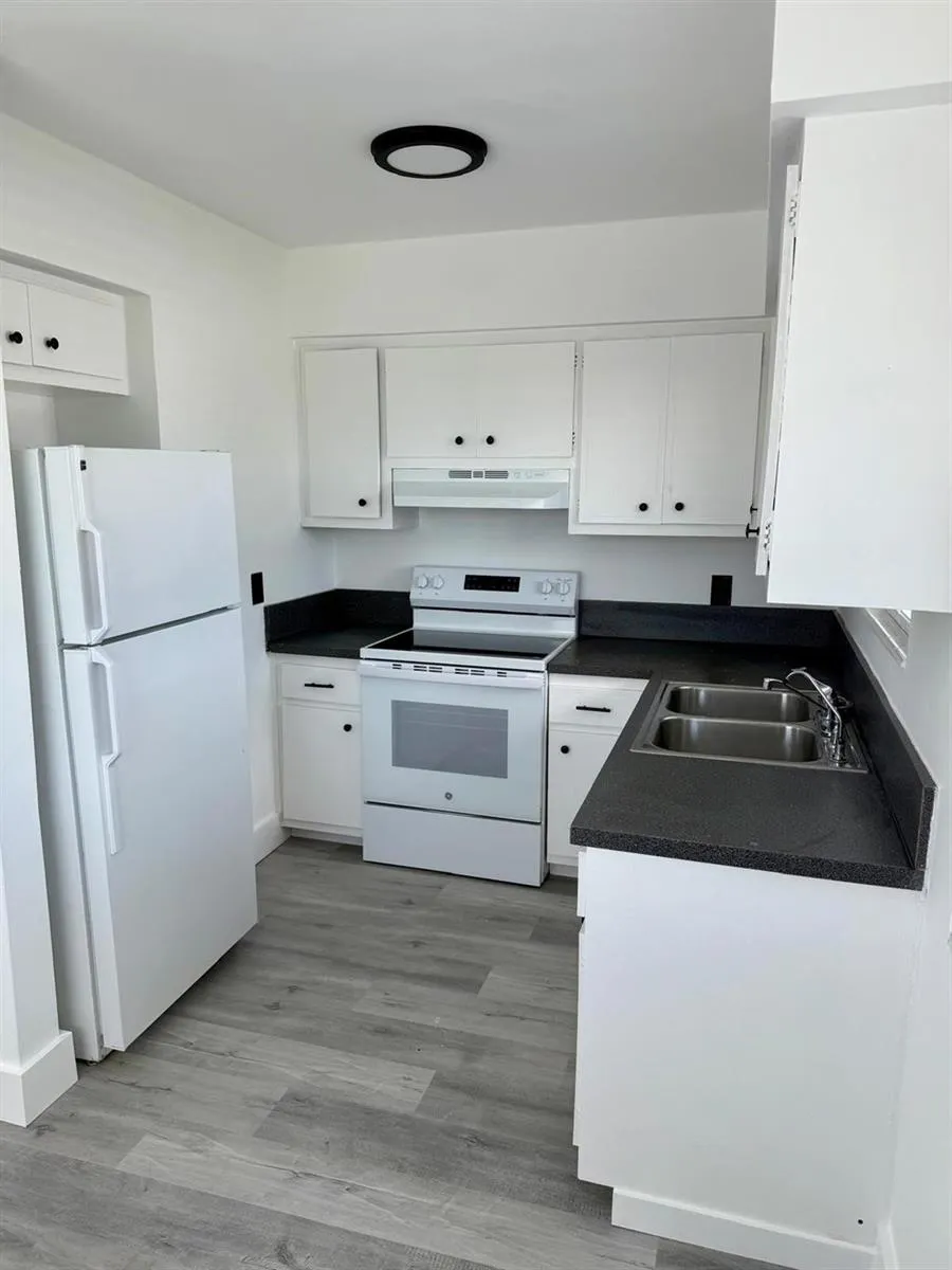 2837 NE 30th Street #8 Fort Lauderdale, FL 33306