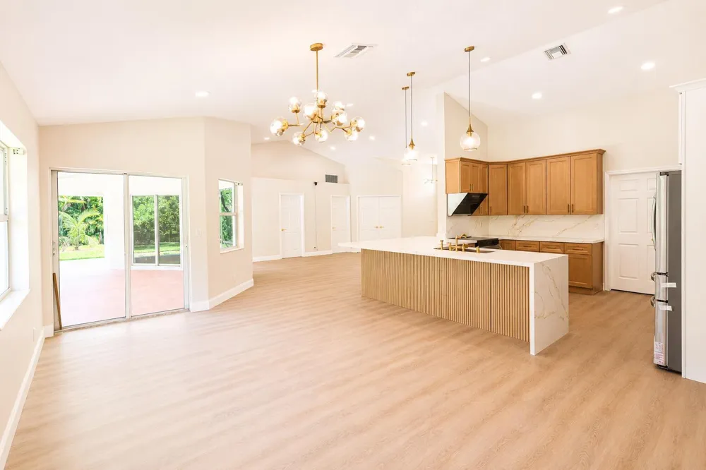 16613 61st Place Loxahatchee, FL 33470