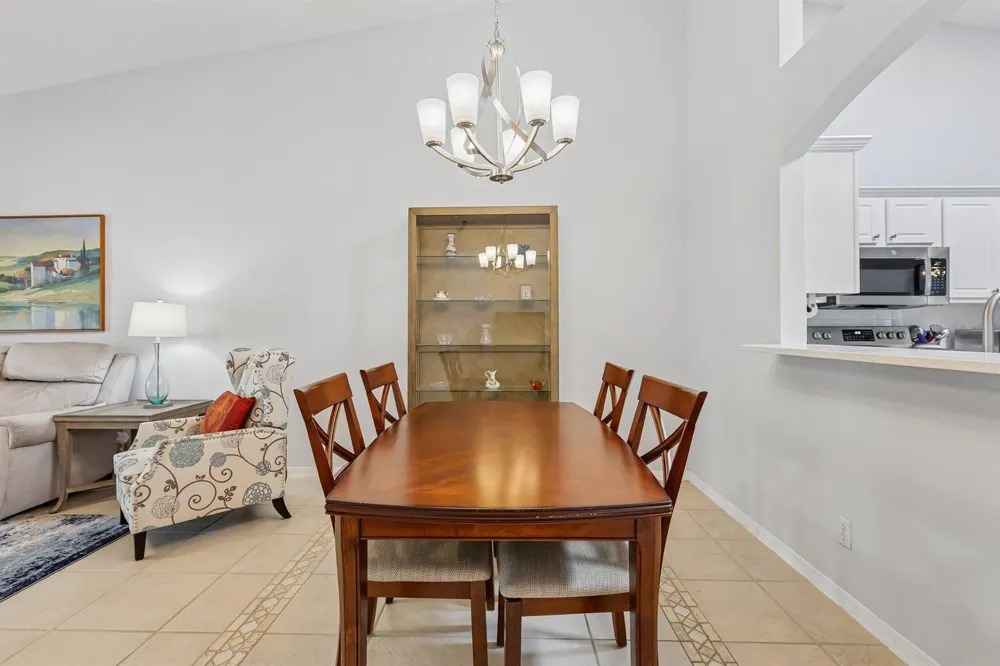 8480 LOGIA CIRCLE Boynton Beach, FL 33472