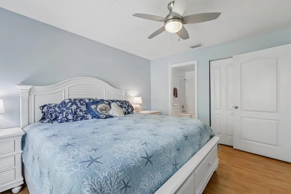 8480 LOGIA CIRCLE Boynton Beach, FL 33472