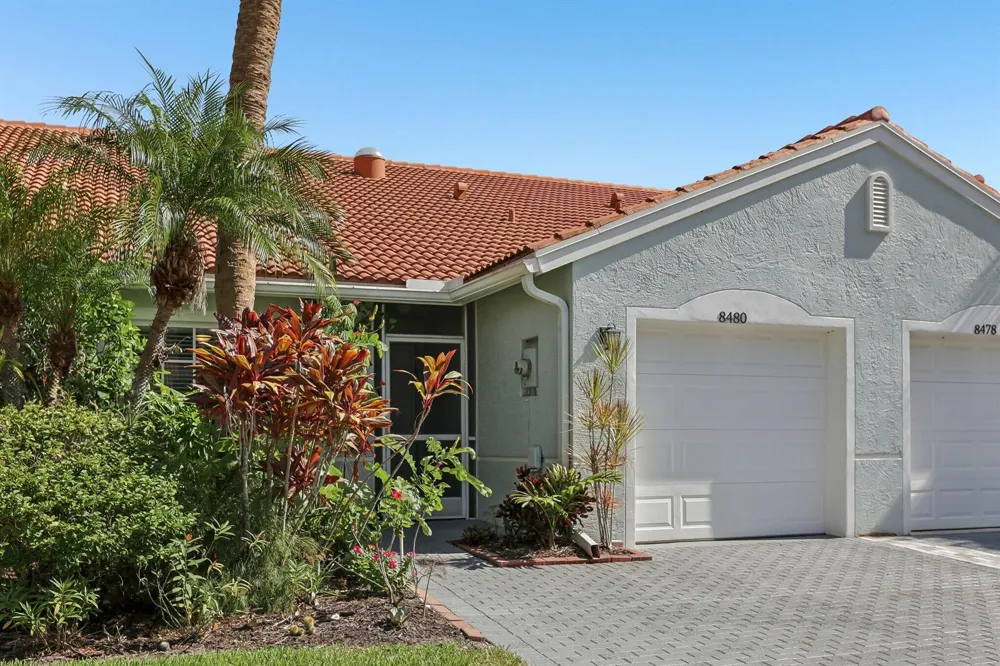 8480 LOGIA CIRCLE Boynton Beach, FL 33472