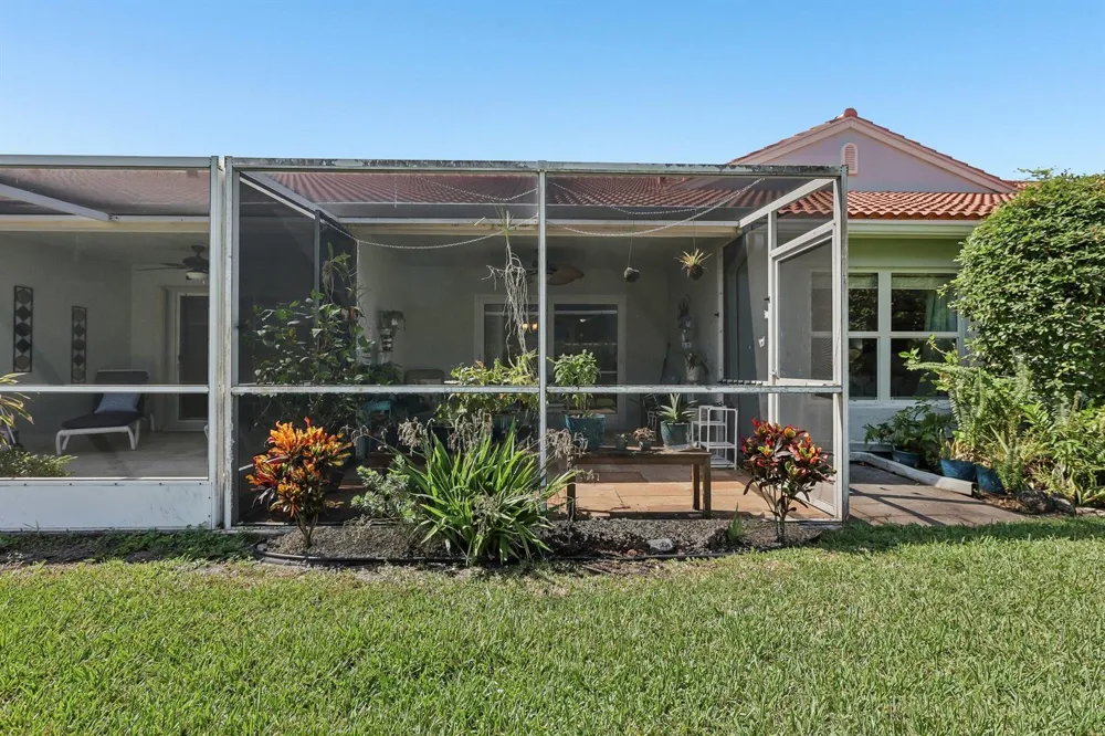 8480 LOGIA CIRCLE Boynton Beach, FL 33472