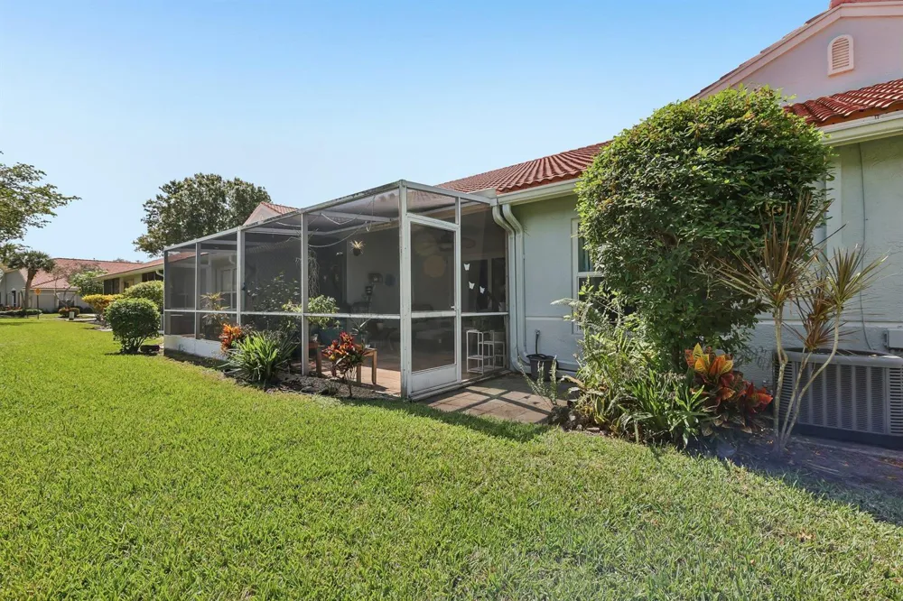 8480 LOGIA CIRCLE Boynton Beach, FL 33472