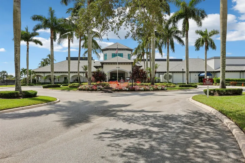 8480 LOGIA CIRCLE Boynton Beach, FL 33472