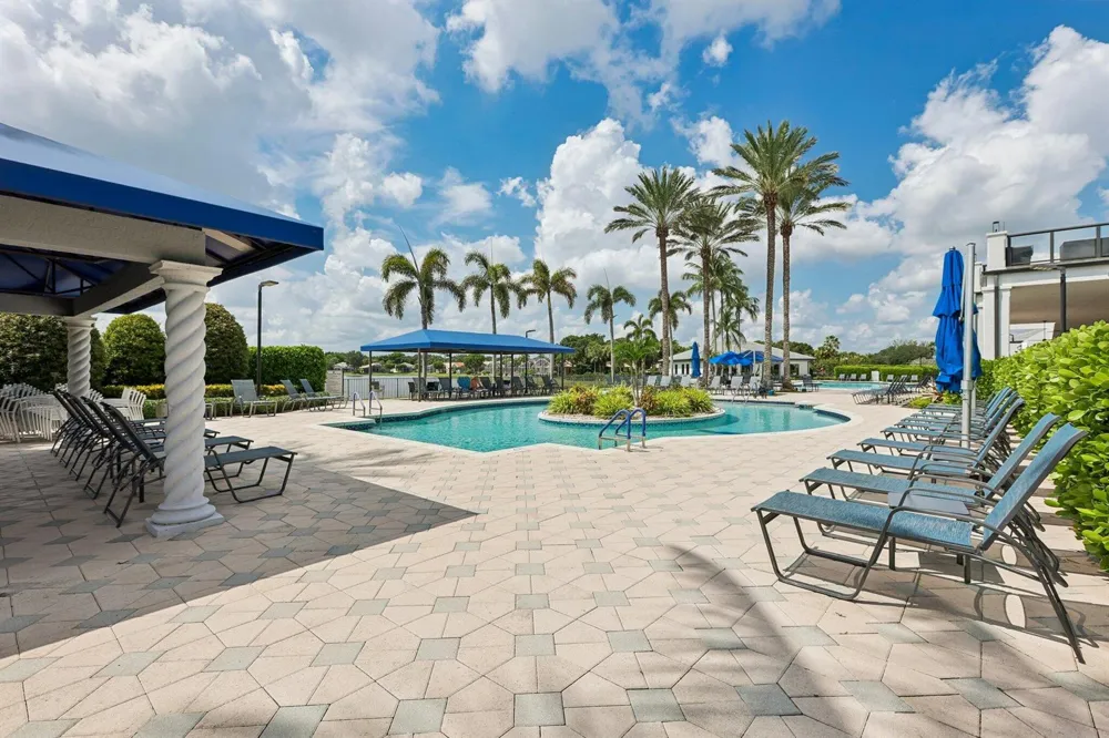 8480 LOGIA CIRCLE Boynton Beach, FL 33472