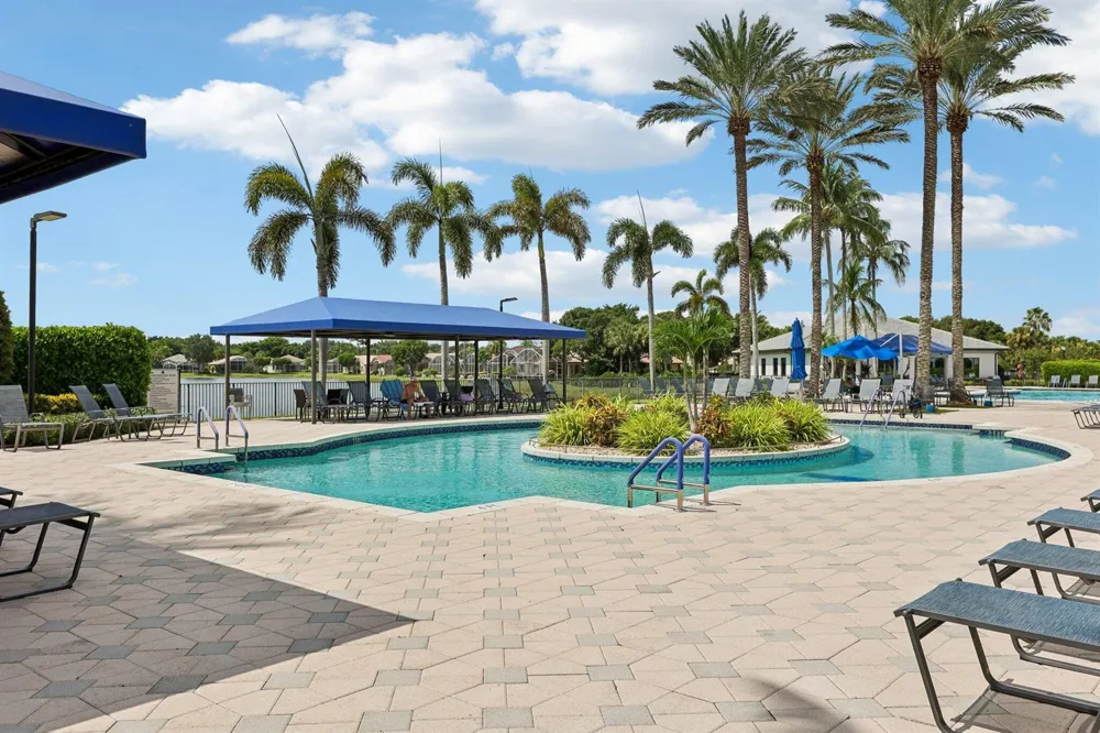 8480 LOGIA CIRCLE Boynton Beach, FL 33472