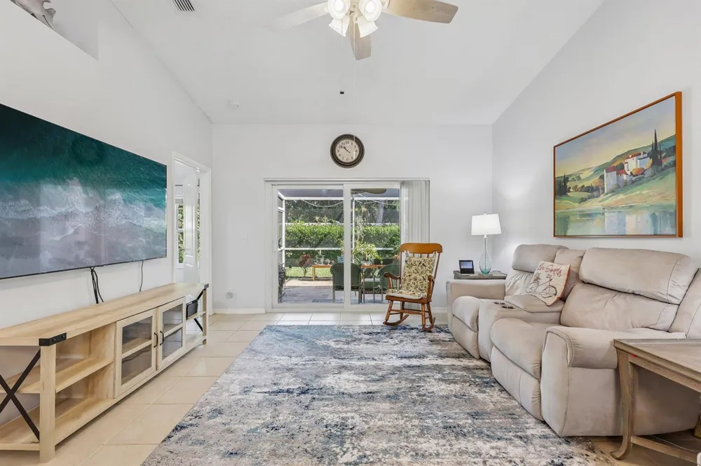 8480 LOGIA CIRCLE Boynton Beach, FL 33472