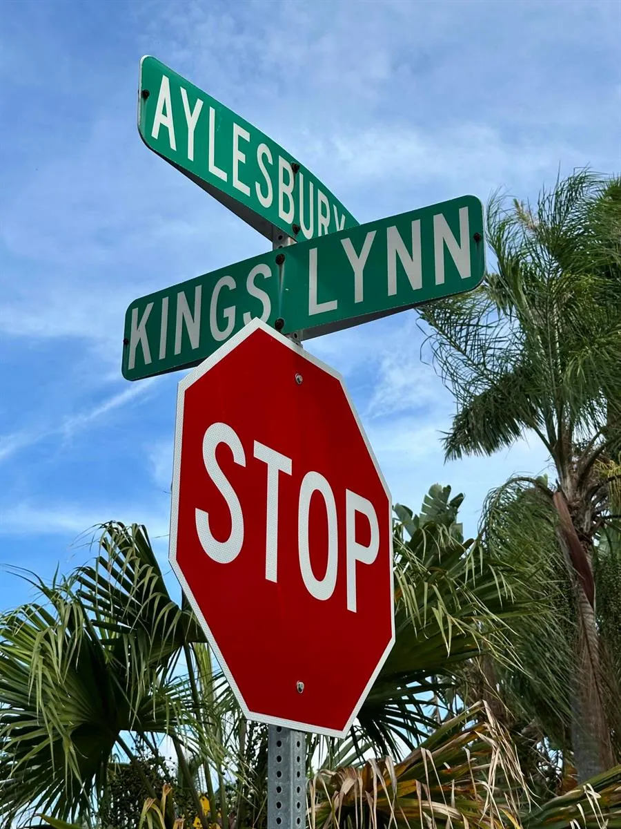 212 Kings Lynn Delray Beach, FL 33444