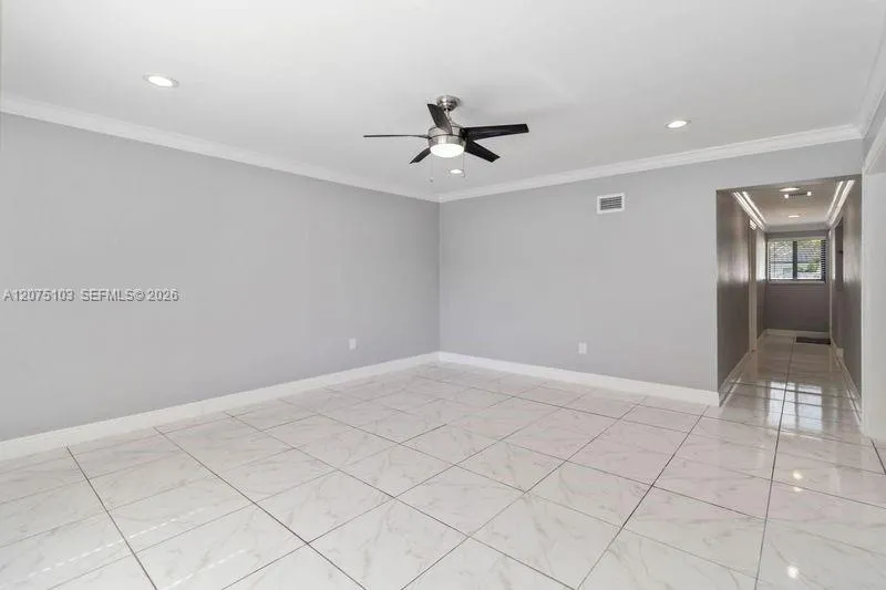 913 SW 49th Ave Plantation, FL 33317