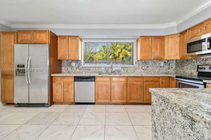 913 SW 49th Ave Plantation, FL 33317