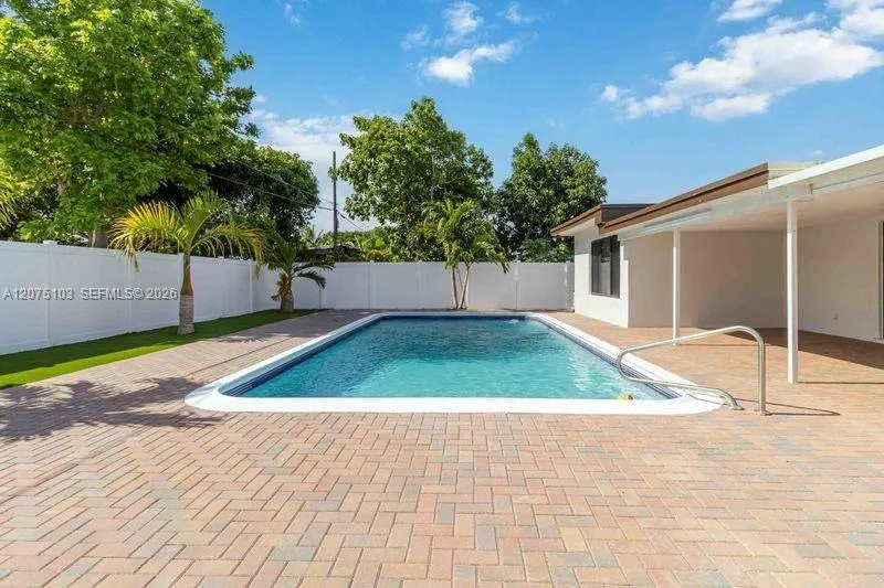 913 SW 49th Ave Plantation, FL 33317