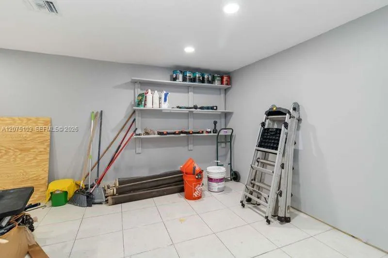 913 SW 49th Ave Plantation, FL 33317