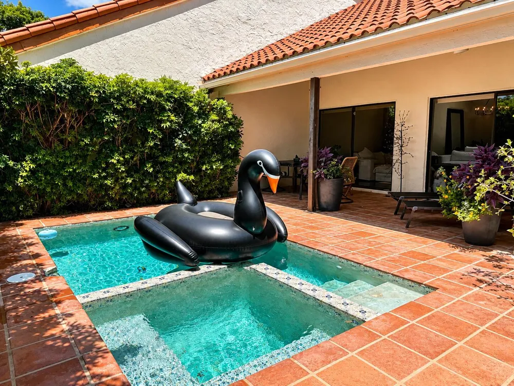 23283 WATER CIRCLE Boca Raton, FL 33486