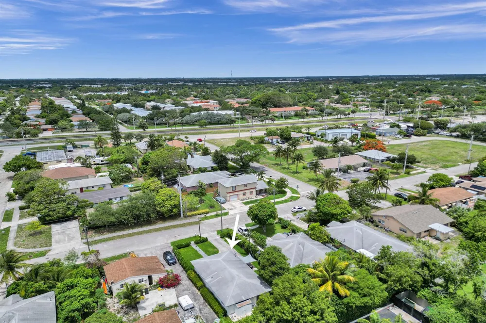 1095 MIAMI BOULEVARD Delray Beach, FL 33483