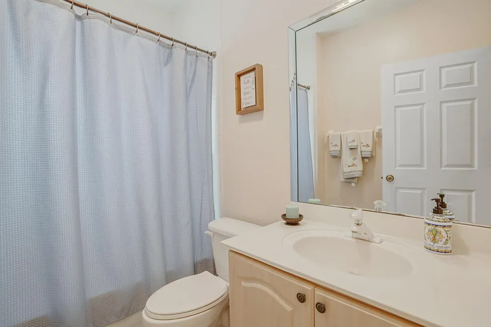 317 E Garden Cove Circle Davie, FL 33325