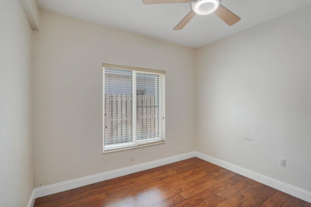 317 E Garden Cove Circle Davie, FL 33325
