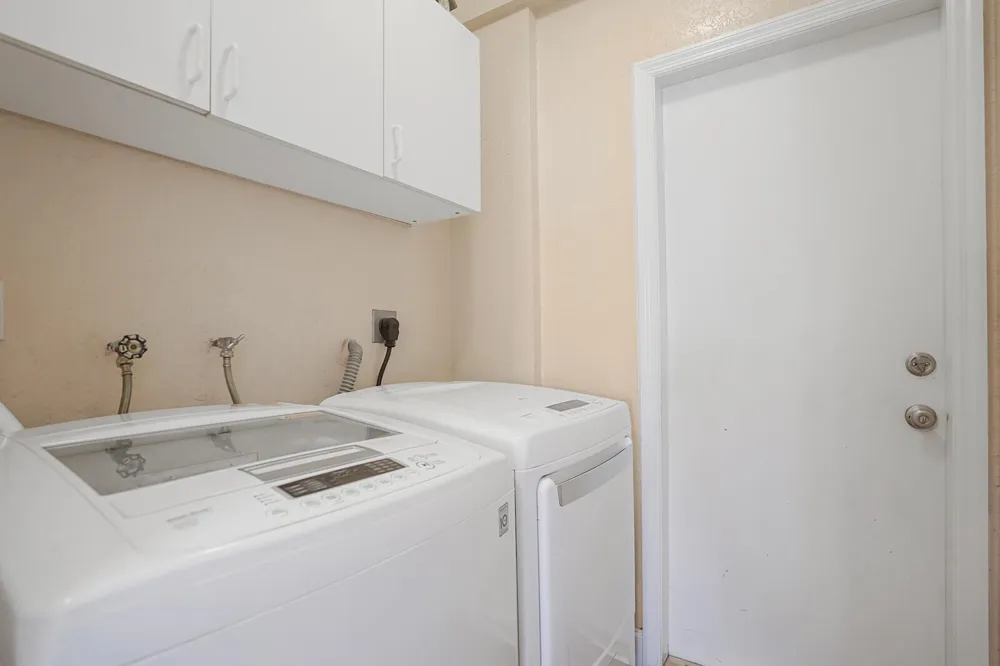 317 E Garden Cove Circle Davie, FL 33325