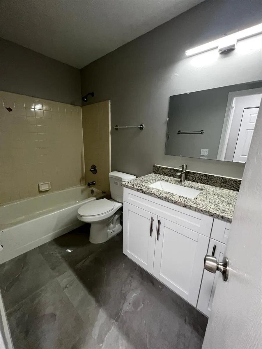 1310 SW Bellevue Avenue Port St. Lucie, FL 34953