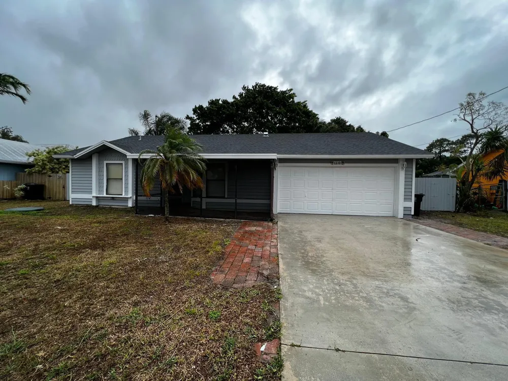 1310 SW Bellevue Avenue Port St. Lucie, FL 34953
