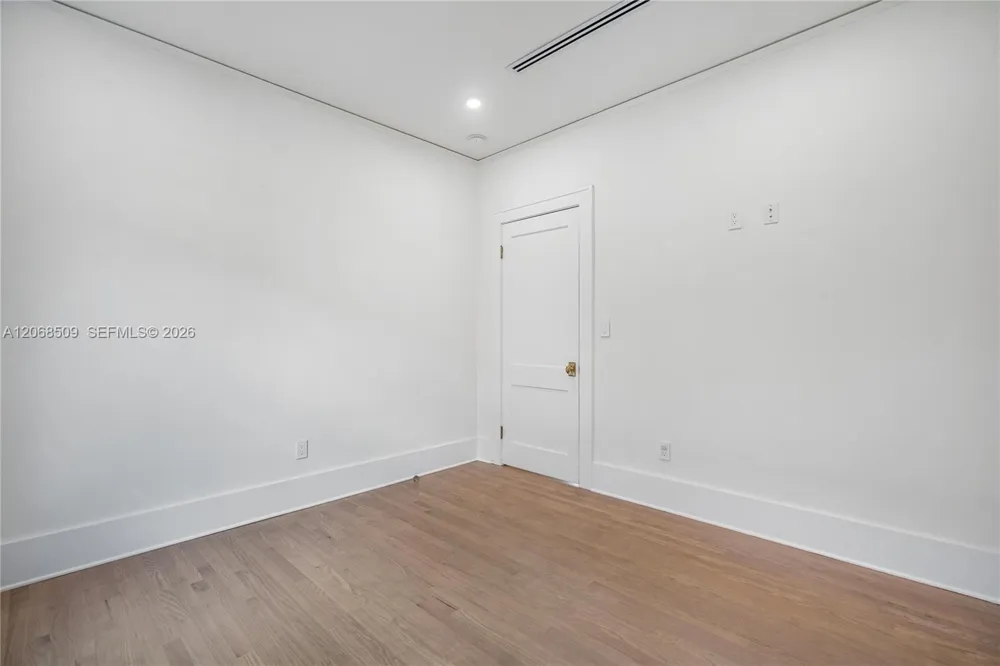 829 Genoa St Coral Gables, FL 33134