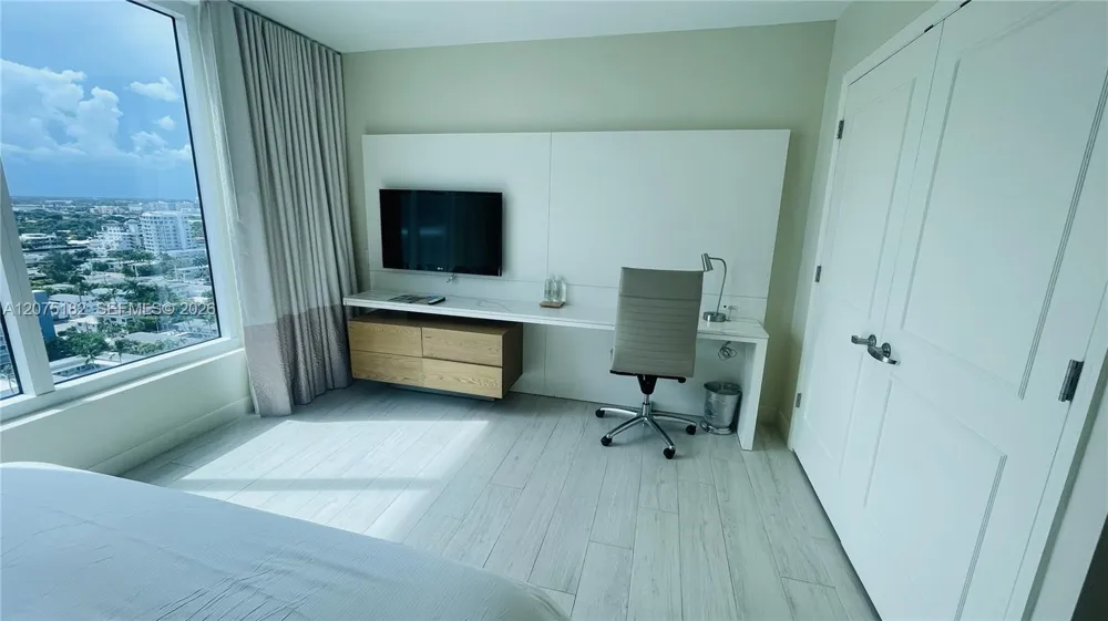505 Fort Lauderdale Beach Blvd #1801 Fort Lauderdale, FL 33304