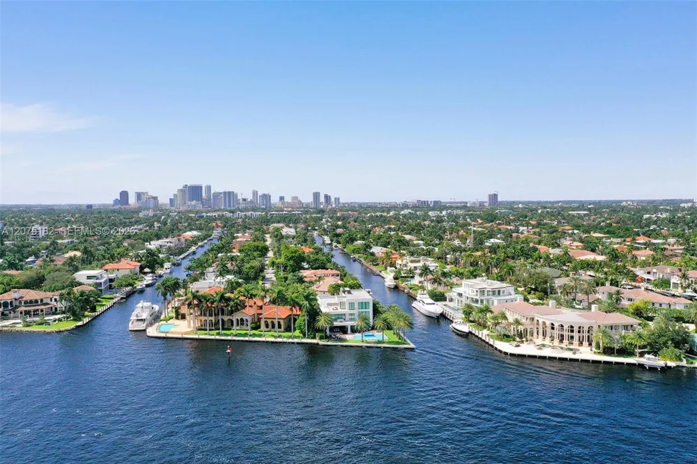 505 Fort Lauderdale Beach Blvd #1801 Fort Lauderdale, FL 33304