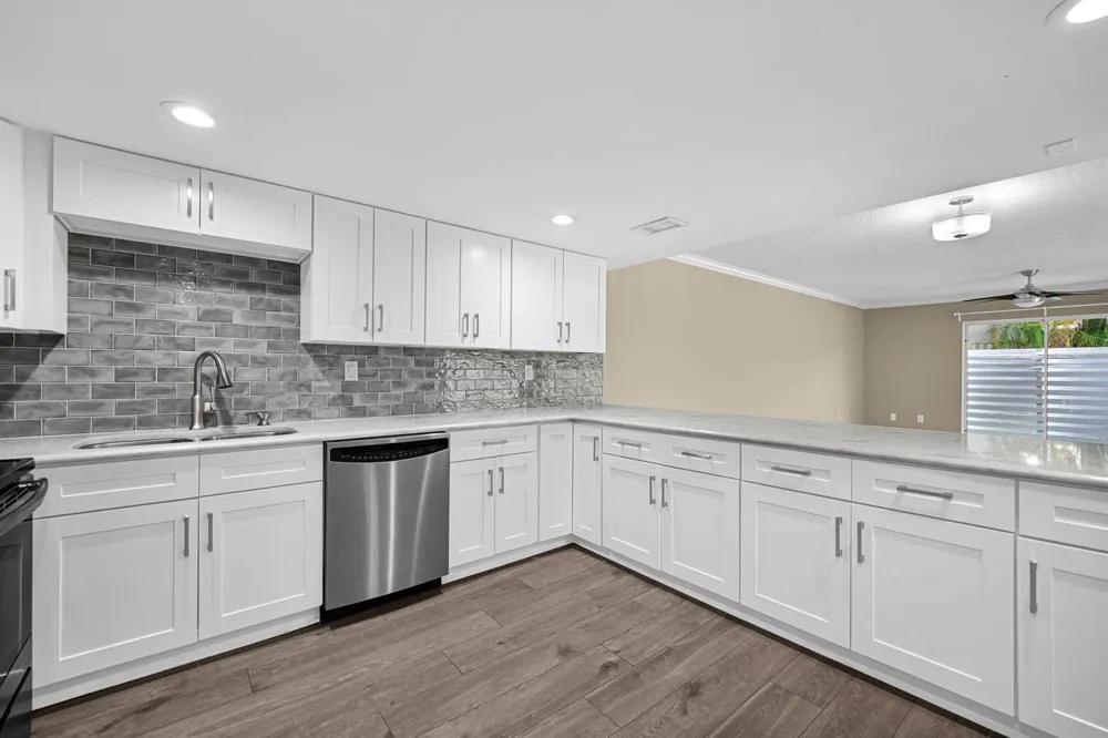544 NW 98TH AVENUE Plantation, FL 33324