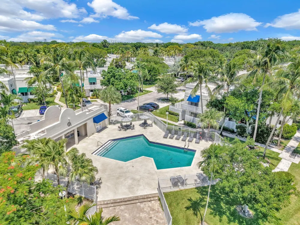544 NW 98TH AVENUE Plantation, FL 33324