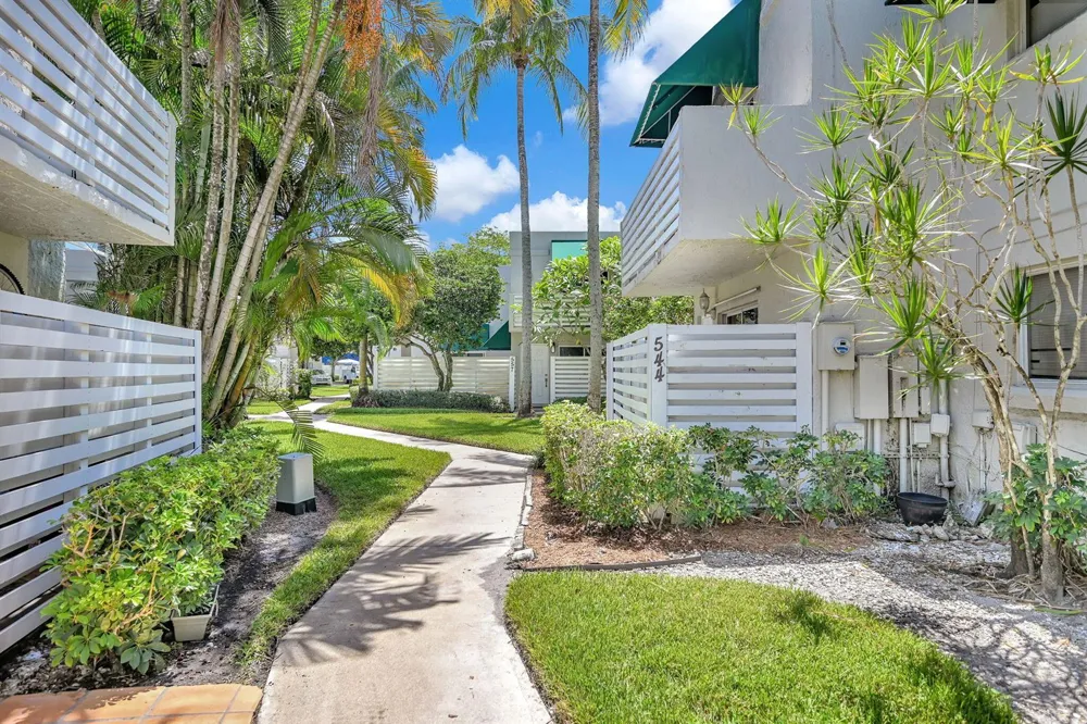 544 NW 98TH AVENUE Plantation, FL 33324