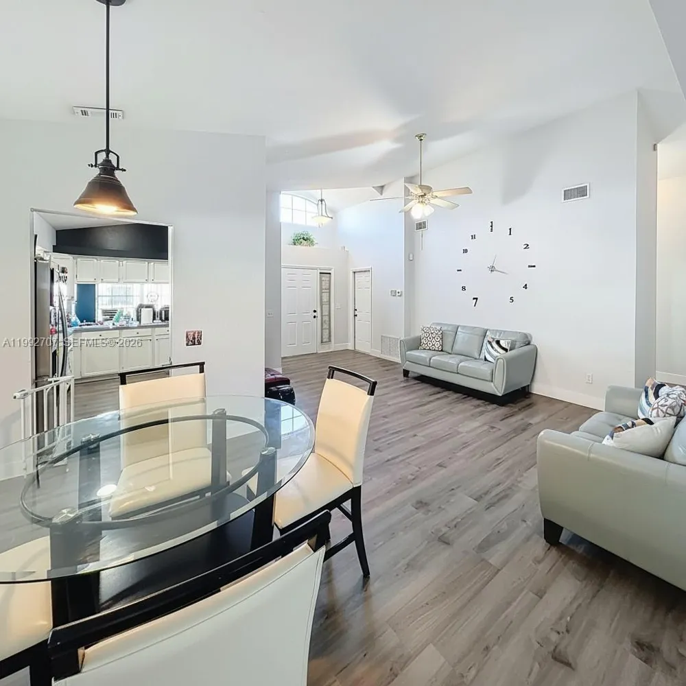 10052 Sandbar Street Orlando, FL 32825