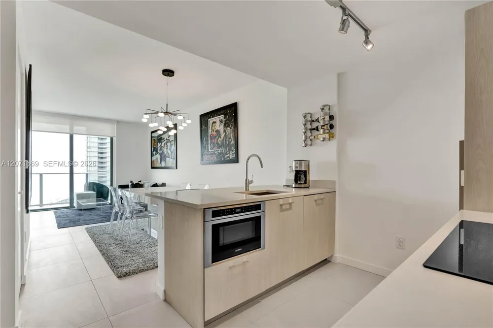 501 NE 31 #3304 Miami, FL 33131