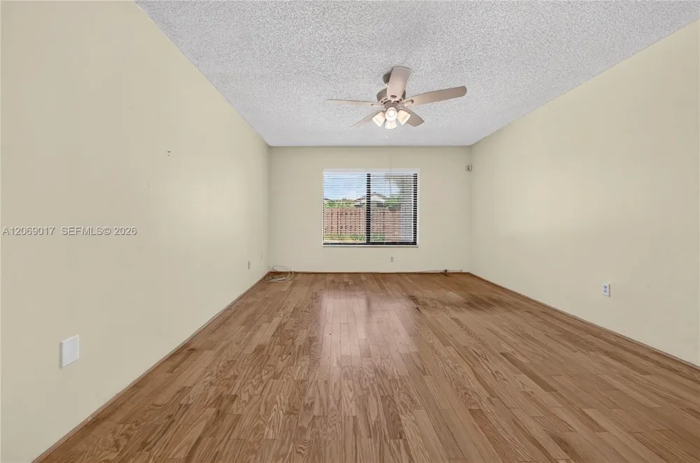 1725 NW 71st Ave Plantation, FL 33313