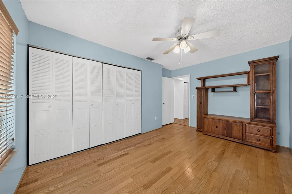 1725 NW 71st Ave Plantation, FL 33313