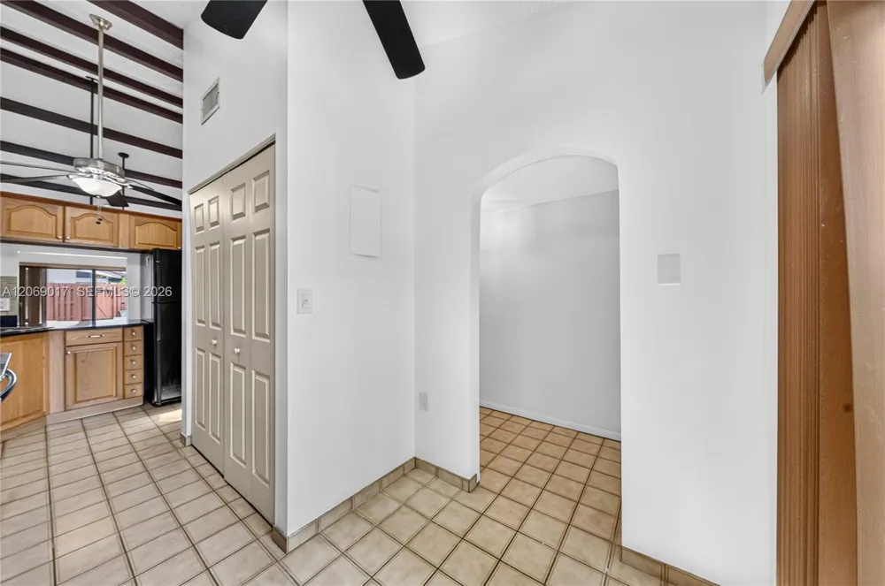 1725 NW 71st Ave Plantation, FL 33313