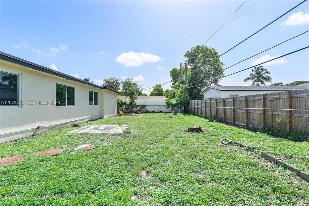 8544 Sheraton Dr Miramar, FL 33025