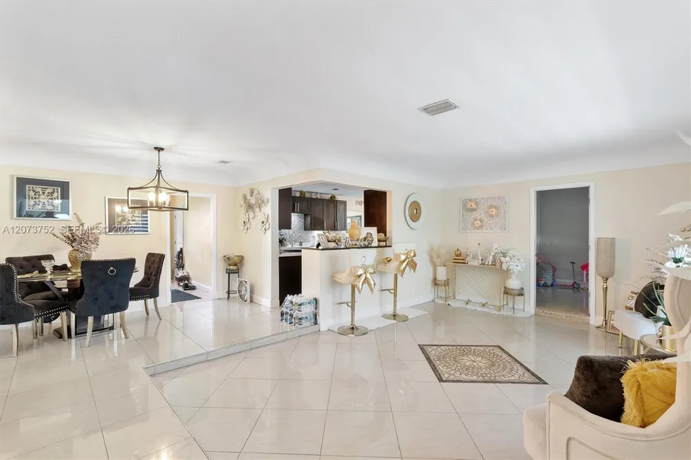 8544 Sheraton Dr Miramar, FL 33025