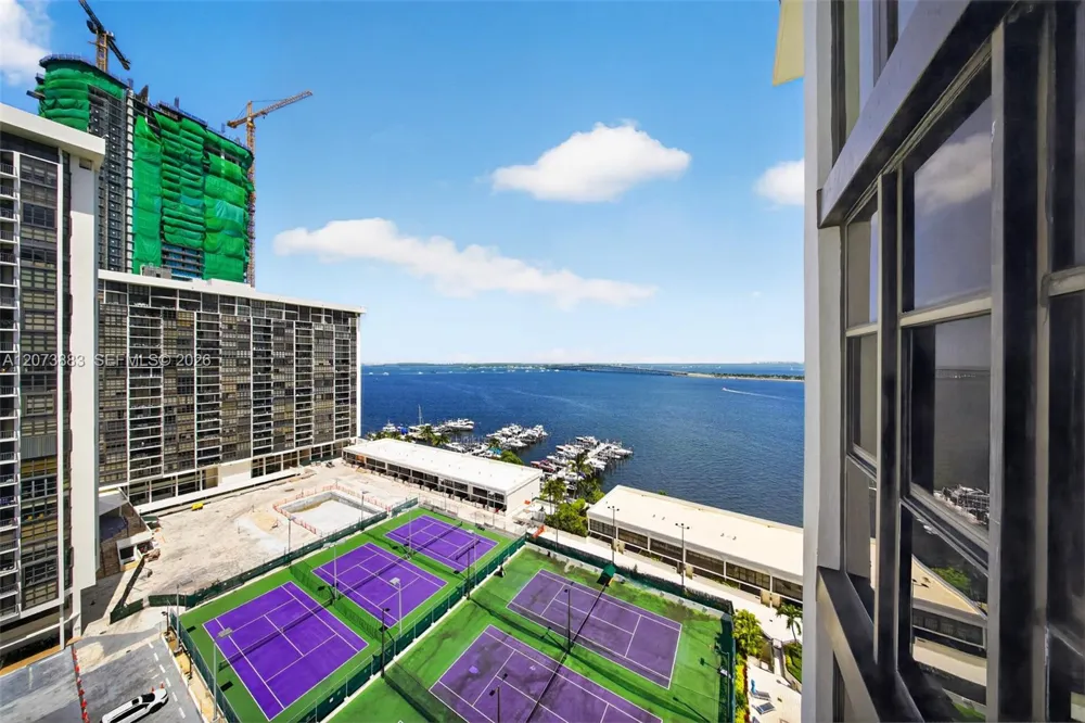 1915 Brickell Ave #C1607 Miami, FL 33129