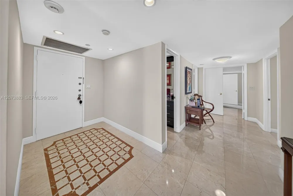 1915 Brickell Ave #C1607 Miami, FL 33129