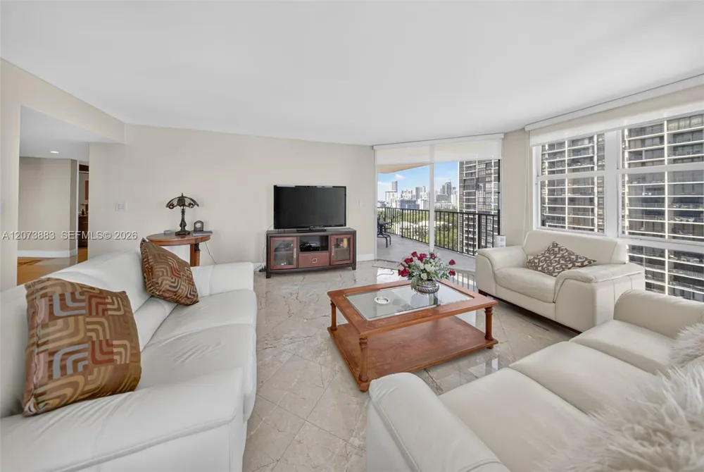 1915 Brickell Ave #C1607 Miami, FL 33129