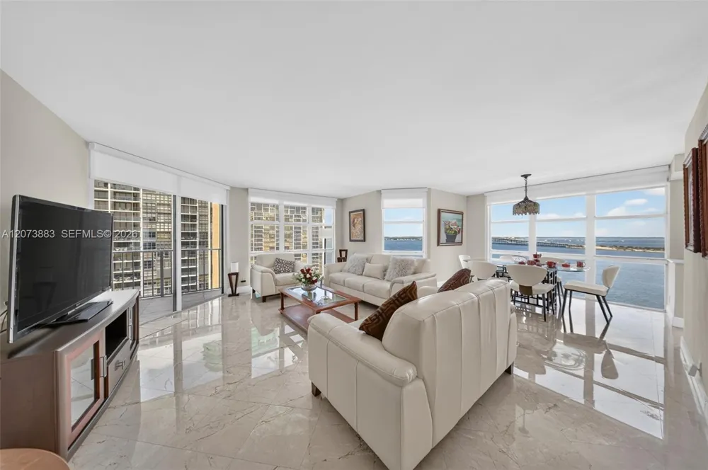 1915 Brickell Ave #C1607 Miami, FL 33129