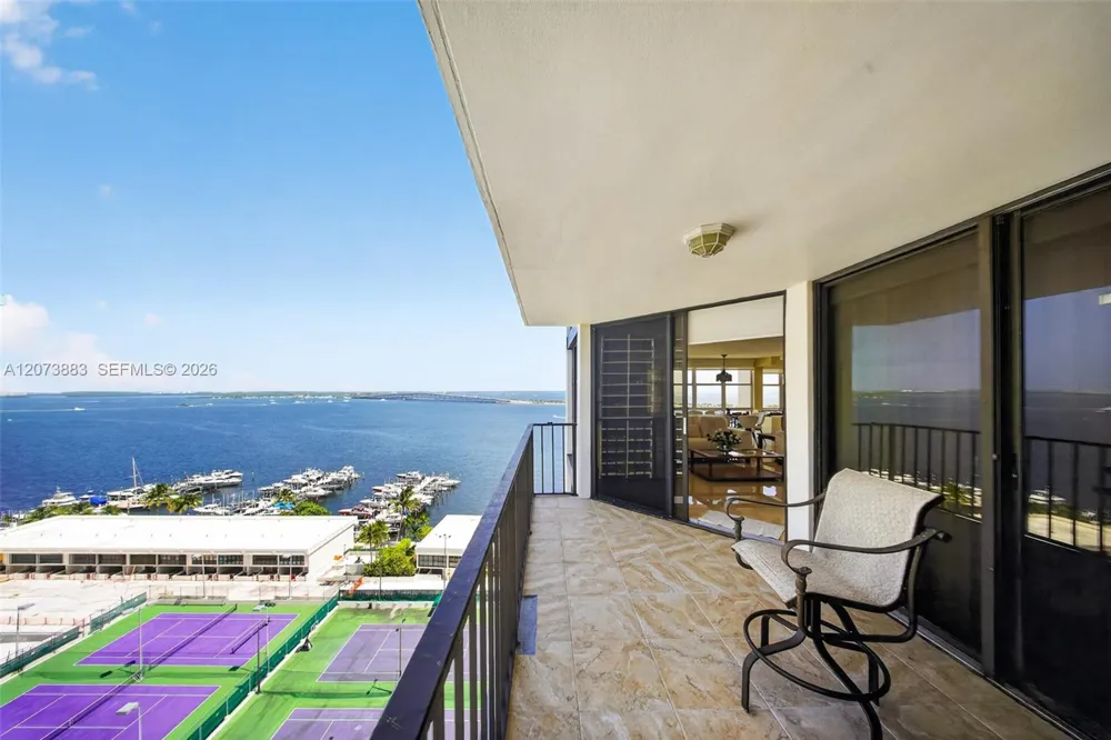 1915 Brickell Ave #C1607 Miami, FL 33129